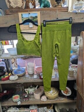 Like New Outdoor Voices Activewear Bra Legging Set
